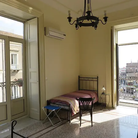 Al Teatro Massimo كاتانيا