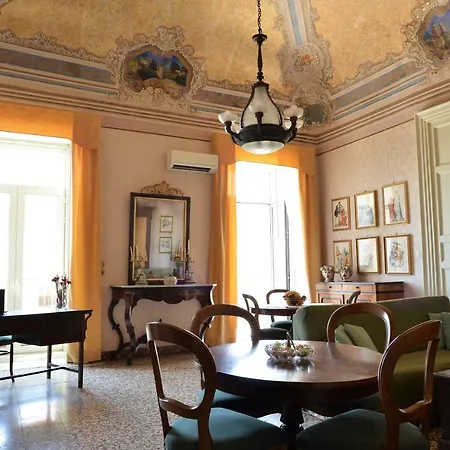 Al Teatro Massimo Apartmán *
