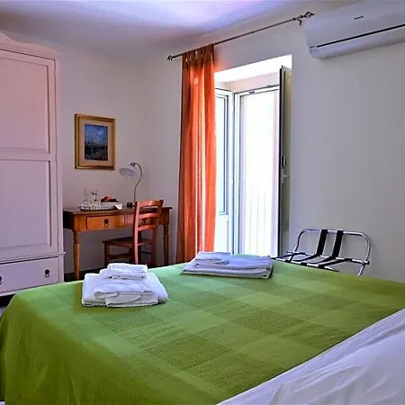 Al Teatro Massimo Apartament *